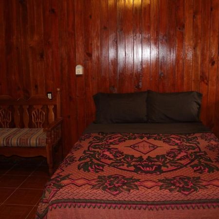 Posada Jaimez คูเอตซาลันเดลโปรเกรโซ ภายนอก รูปภาพ