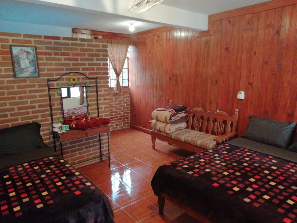 Posada Jaimez คูเอตซาลันเดลโปรเกรโซ ภายนอก รูปภาพ